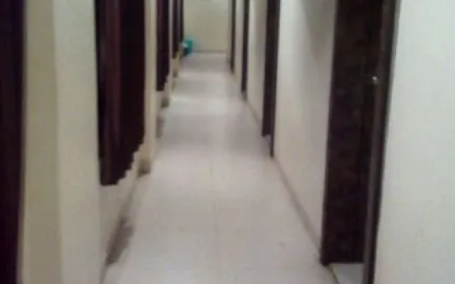 Hotel Golden Dream Lodging