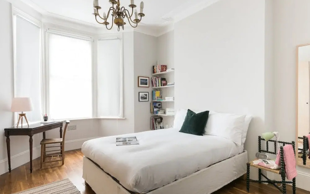 Fabulous 2BR Flat near Notting Hill