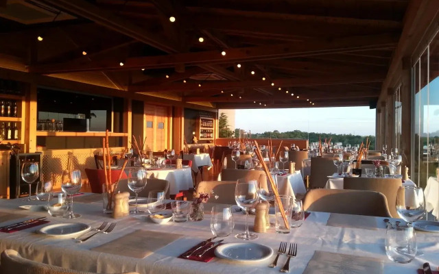 Bakucha Vineyard Hotel & Spa