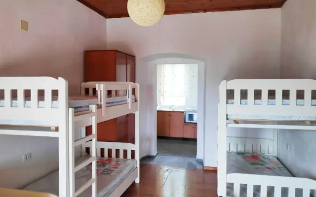 Filikur Hostel Himare