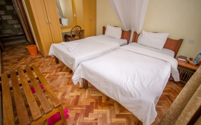 Viena Woods Holiday Inn