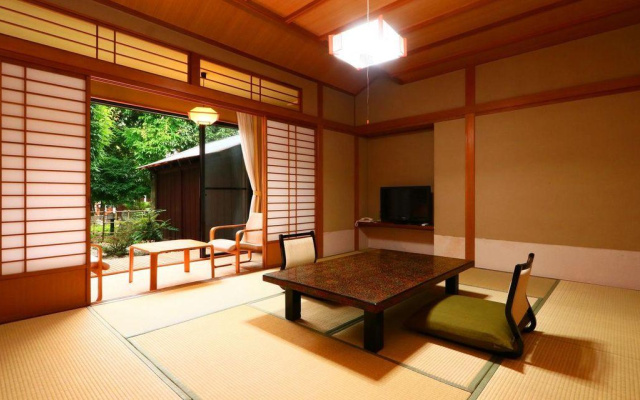 Yanagiya