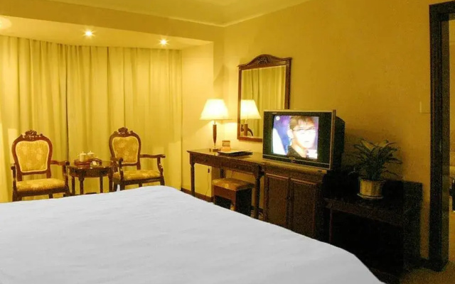 Luoyang Wenzhou Hotel