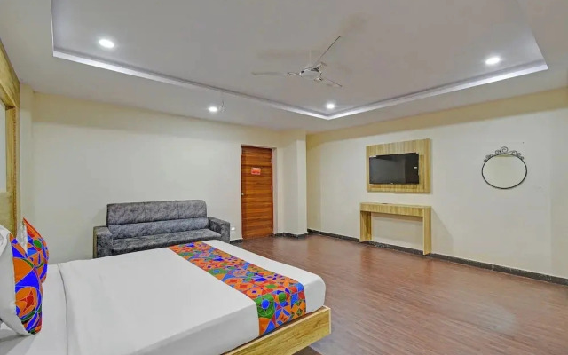 Fabhotel Cube