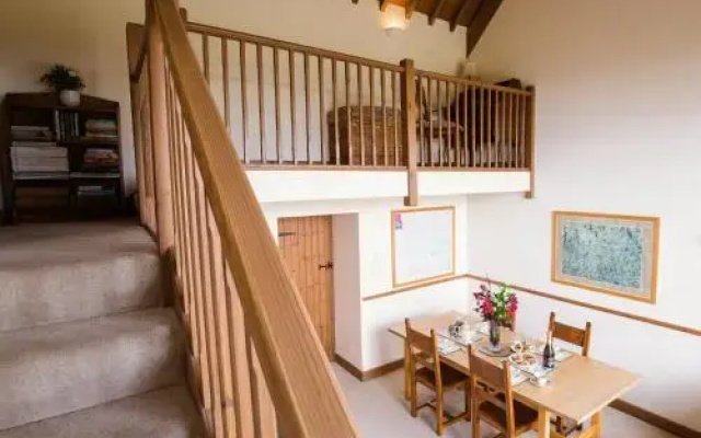 Gallery Barn, BURFORD