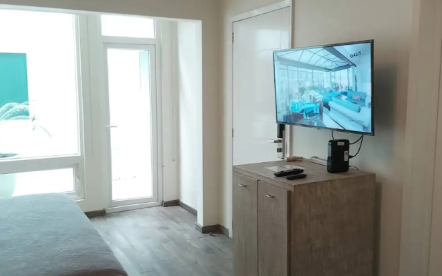 Arqu Medes Space 2bdr Studio Connecting Room