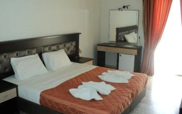 Belvedere Hotel & Bungalows