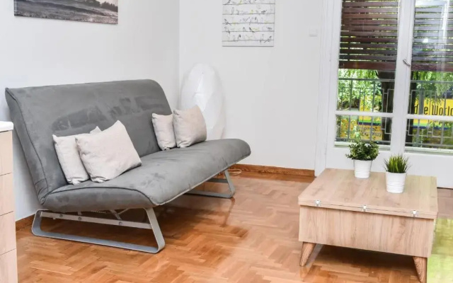 Modern  Apartment at Exarchia 1 bed 2 pers