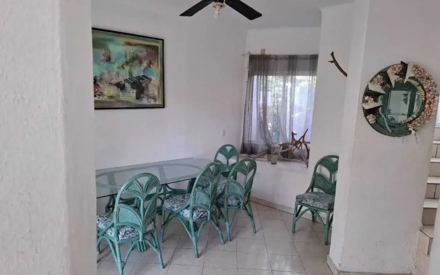 Casa y Villa Diamante, Manzanillo
