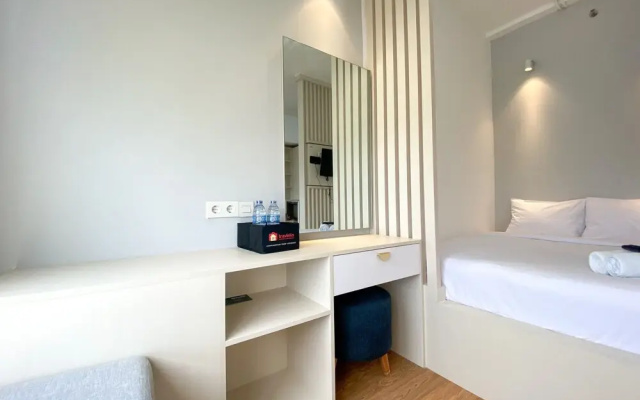 Homey And Elegant Studio Vasanta Innopark Apartment