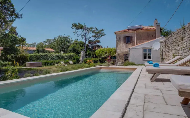 Holiday Home in Osor Near Sandy Beach