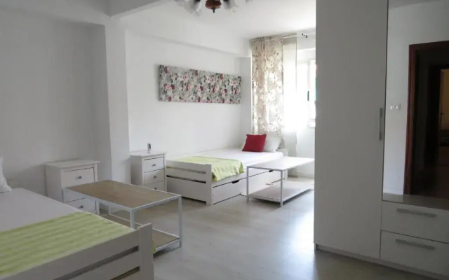 Domange I Apartment