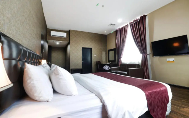 Grand Kanaya Hotel