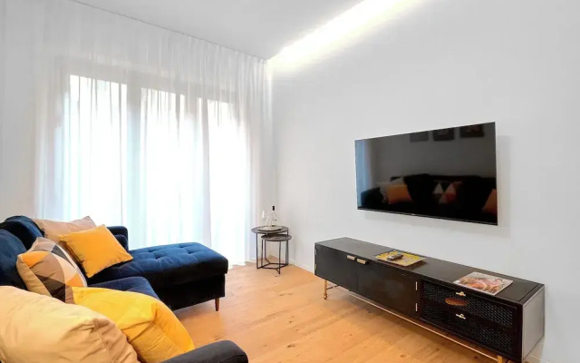 Milan Luxury Apartment