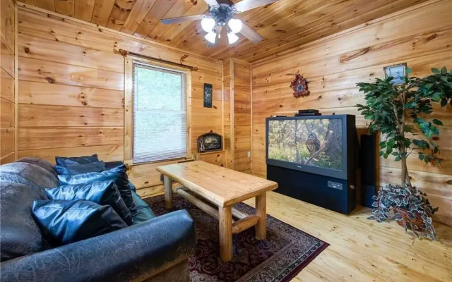 Cabin of Dreams - Three Bedroom Cabin