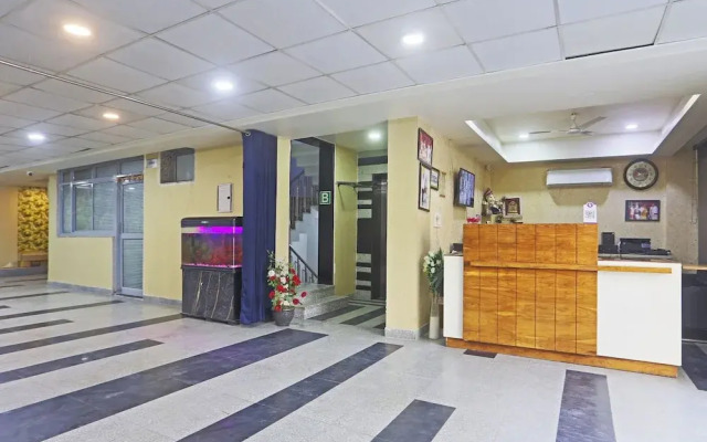 Hotel Aerostar Gold Near Yashobhoomi