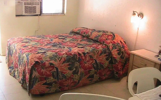 Best Southern Sun Plaza Motel