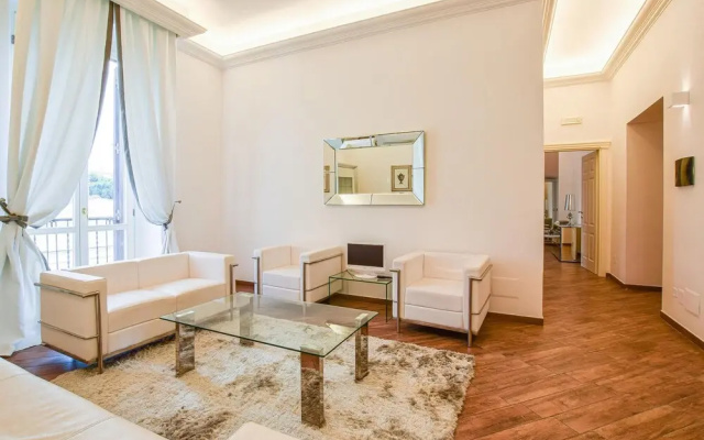 Stunning Apartment in Trani With 2 Bedrooms and Wifi