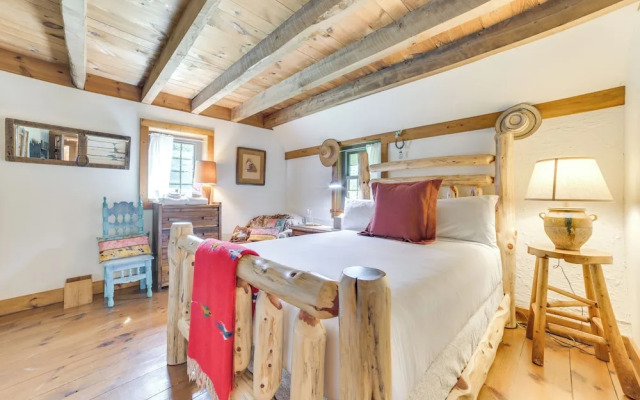 9 Mi to Boyne Resort! Farmhouse Near Town & Lake