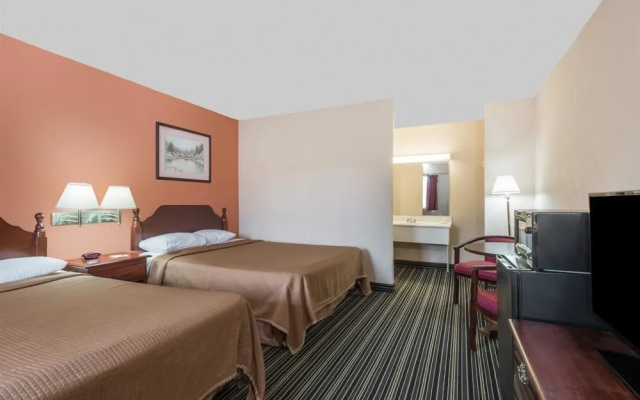 Days Inn - Lenox MA