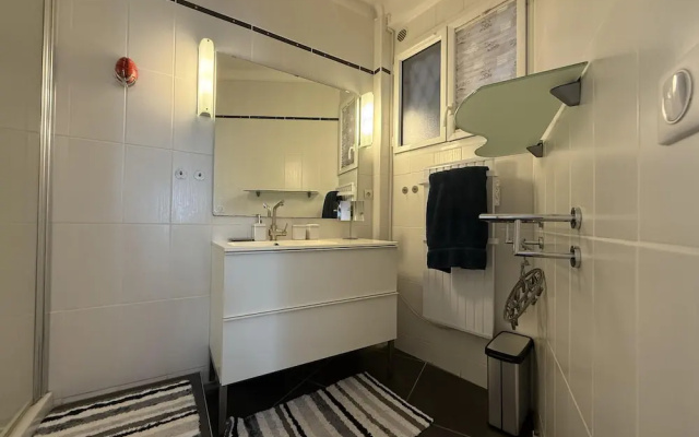 2 BR Apartment in the Center of Cannes - 2305