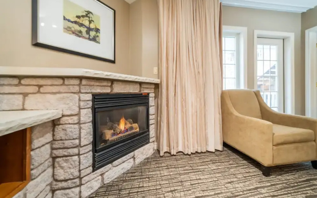 Horseshoe Valley Suites - The Aurora