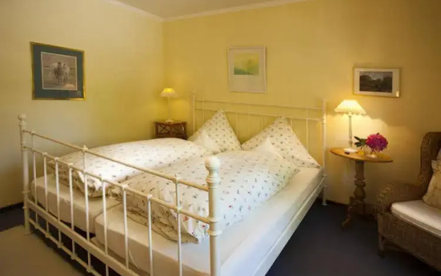 Das Kleine Hotel