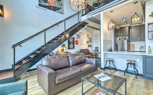 Central Atlantic Station Loft Near Mercedes-benz!