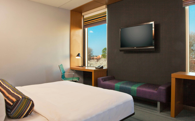 Aloft Chesapeake
