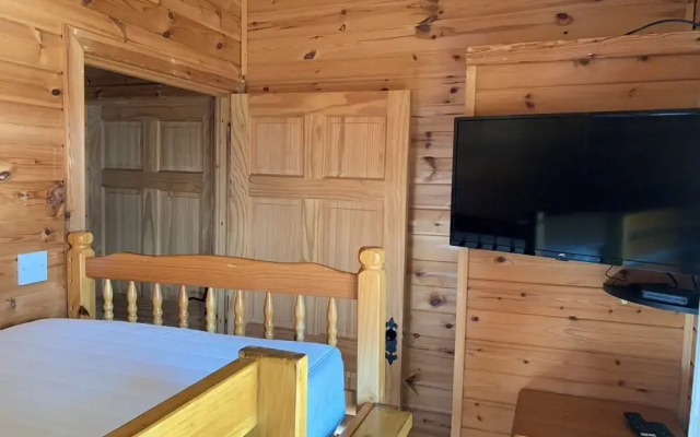 Teviot Lodge - Sleeps 6 - Pets - River Views