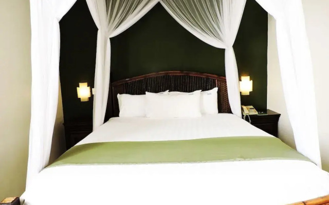 Mosa Court Suites