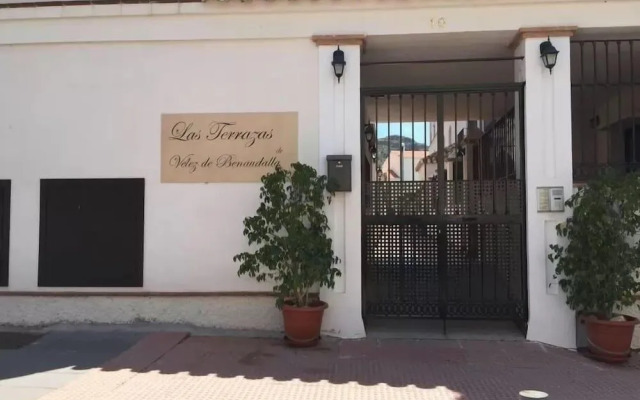 Velez Nazari 2