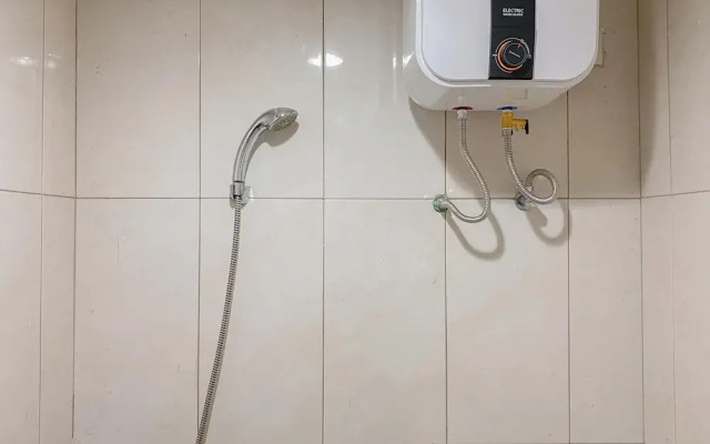 Basic Style And Homey 2Br At Apartment Nifarro Park