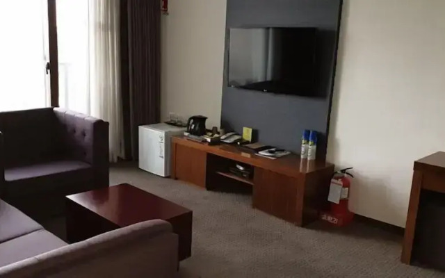 Hotel The Base