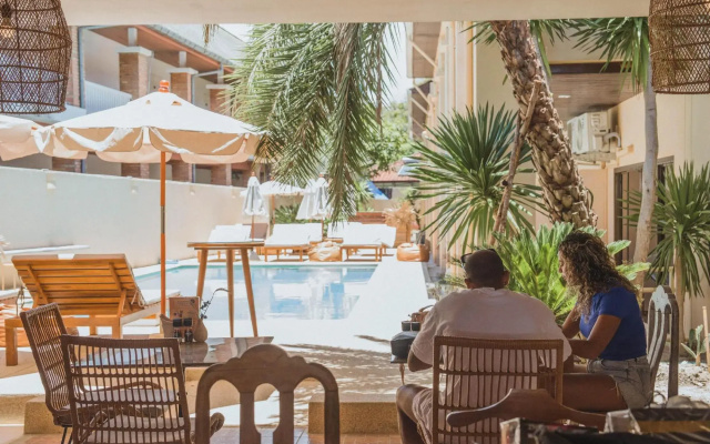 Отель Casa Solana Patong Beach