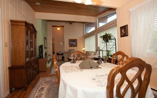 House Victoria B&B