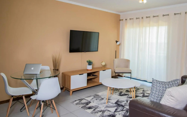 Luxury 2bed 2bath in a Secure golf estate.WIFI
