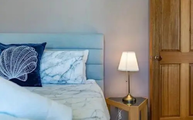 Franklin Beachfront Apartments