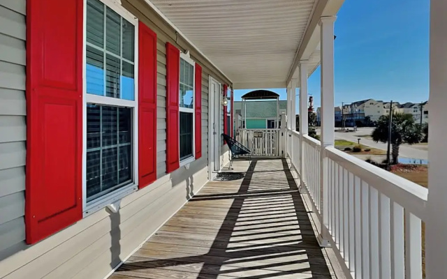 Starboard Shores by Topsail Realty