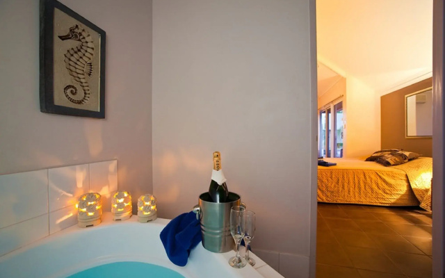 Potshot Hotel Resort