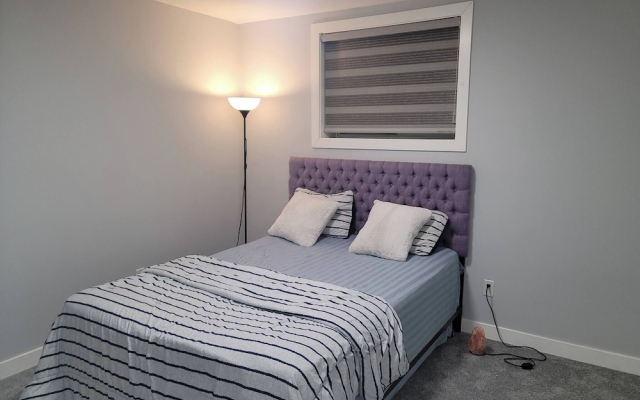 Luxurious Home Away From Home With AC