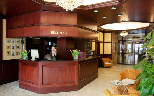 TOP Hotel Post Frankfurt Airport