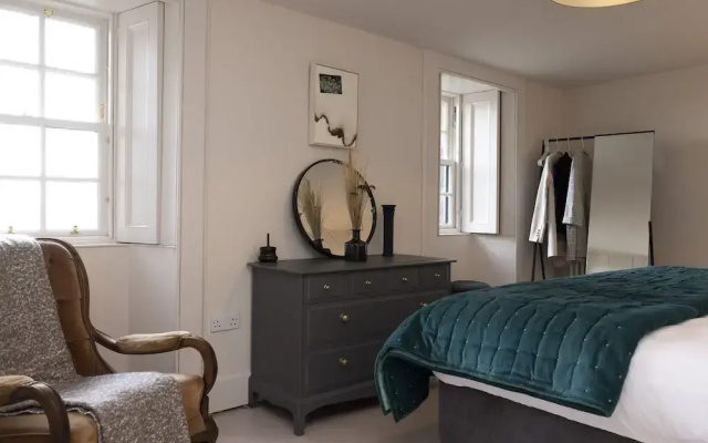 JOIVY Observatory Apartment