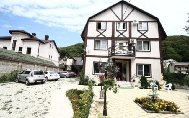 Гостиница Guest house Morskoi otdyh в Ольгинке отзывы, цены и фото номеров - забронировать гостиницу Guest house Morskoi otdyh онлайн Ольгинка вид на фасад