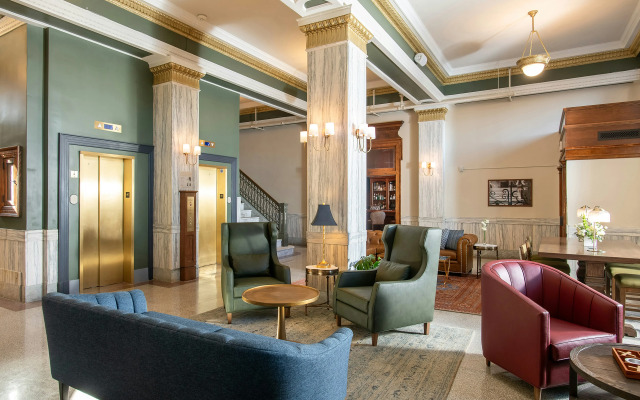 Hotel Petersburg, Tapestry Collection By Hilton