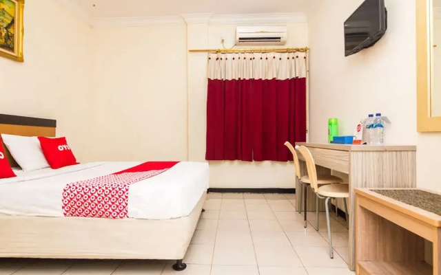 Hotel Laksana Inn by OYO Rooms