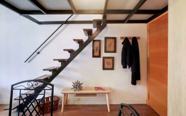 Отель Apartamentos Mlr Lavapies Мадрид комната для гостей