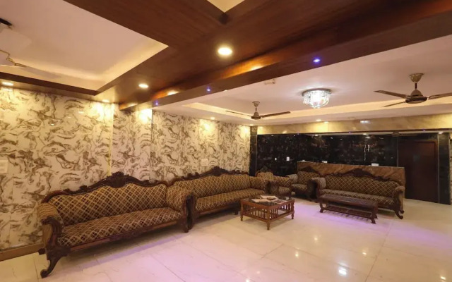Airpot The Paramonnt Hotel