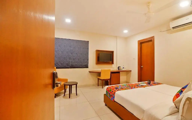 FabHotel Eminent Suites Gachibowli