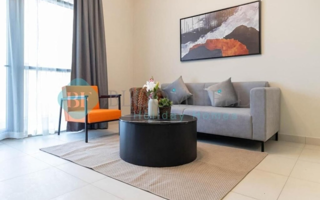 Bloomfields Elegant 1BR in Reflectio